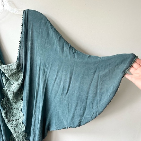 NWT Easel faded teal lace trim open front shrug - Picture 8 of 9